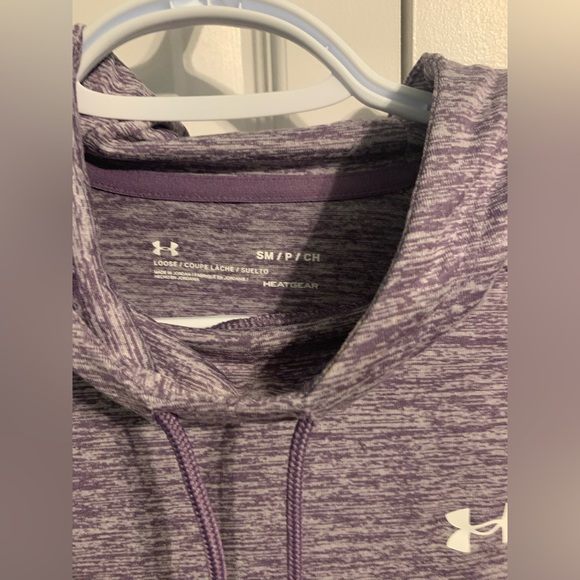 Under Armour long sleeve top - Picture 2 of 2